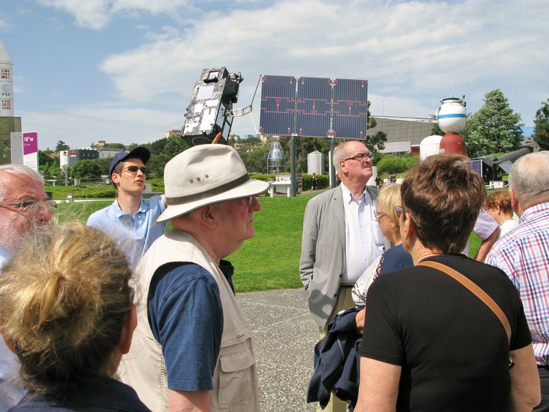 10_IMG_2962 (Lerat).jpg - Les groupes sont guidés...